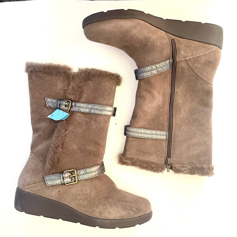 Easy Spirit Taupe/Brown Esusko Leather Upper Faux Fur Moderate Wedge Boot - 9.5